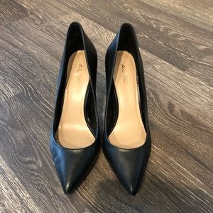 Aldo Black Pumps Size 6.5 / 37